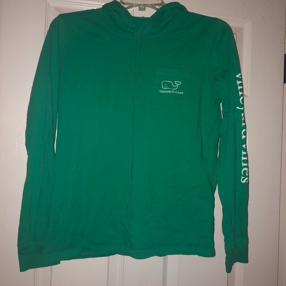 Vineyard Vines t shirt hoodie